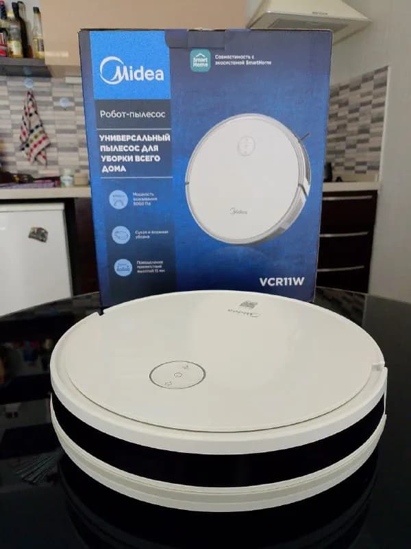 Робот пылесос Midea с блоком зарядки — Батуми — 160 ₾