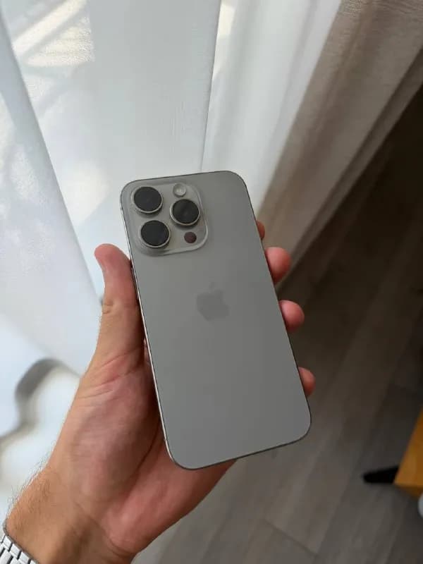 iPhone 15 pro 128gb цвета Titan — Батуми — 1 400 ₾