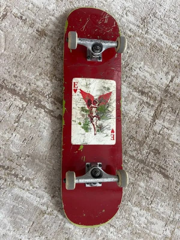 deathwish 8.25(потертая, но без тресок и сколов) — Батуми — 170 ₾