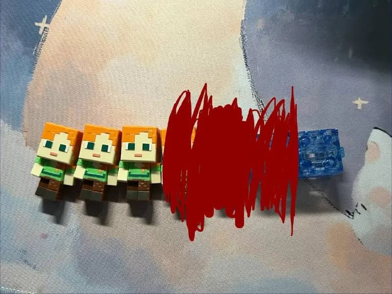 Фигурки из киндеров Minecraft — Батуми