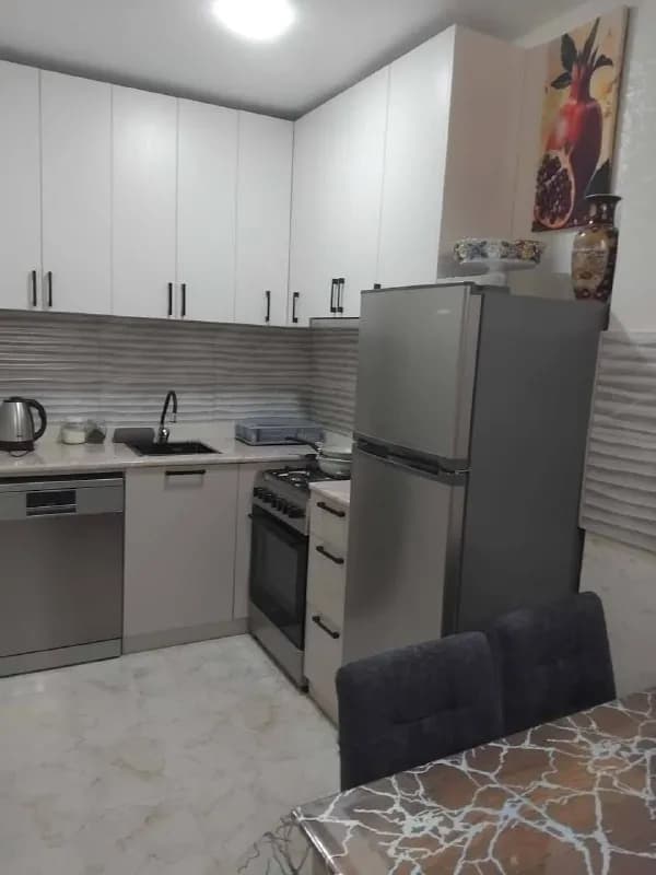 2+1 по улице Ангиса, 20 — Батуми — 700 $