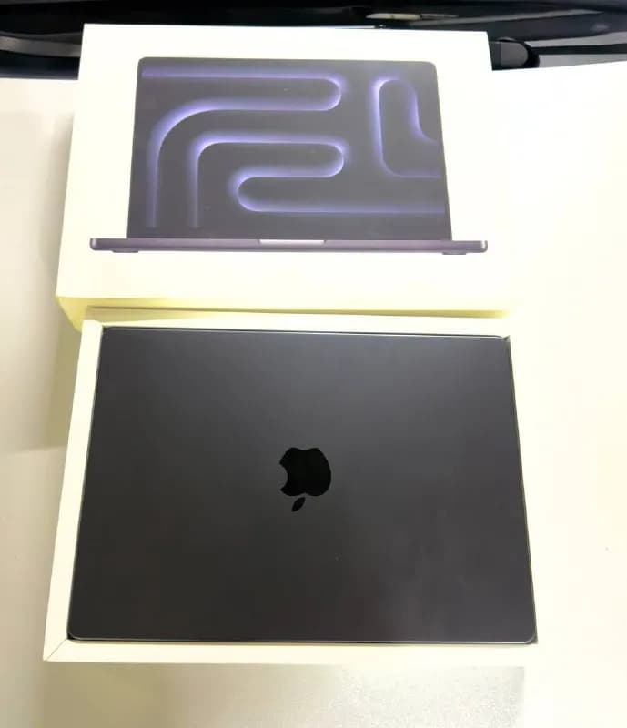 MacBook Pro 14 дюймов, чип M4, 16 ГБ оперативной памяти, SSD 512 ГБ. — Батуми — 4 400 ₾