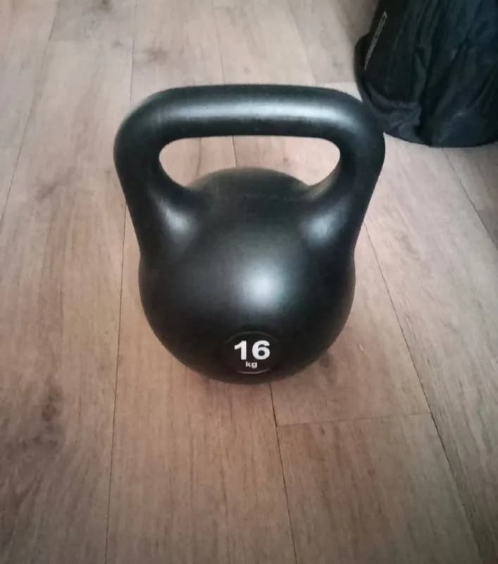 Гиря пластиковая 16 кг — Батуми — 120 ₾