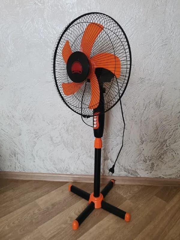 Напольный вентилятор — Батуми — 30 ₾