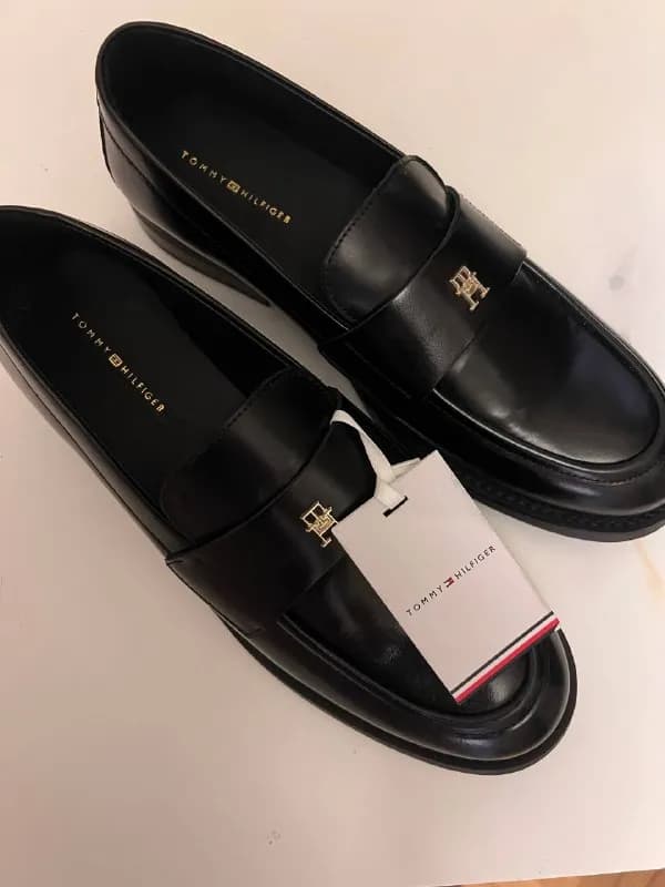 Tommy Hilfiger 🤍 — Батуми — 150 ₾