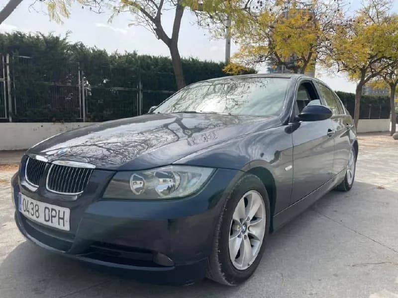 BMW 325i 2005 года, коробка автомат. Испанская регистрация. Хорошее состояние. — Батуми — 3 500 ₾
