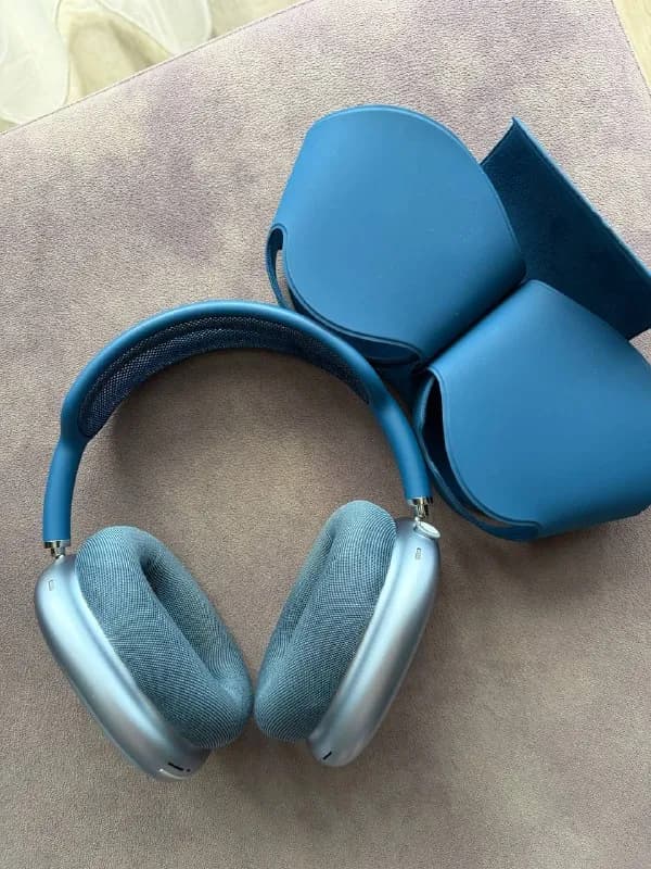 AirPods Max, полный комплект, состояние идеал, все работает и летает, 666 лари, в лс — Батуми — 666 ₾