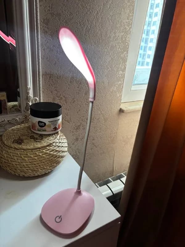 1 шт. Складная настольная LED лампа, портативная настольная лампа, трехуровневая регулировка яркости — Батуми — 20 ₾