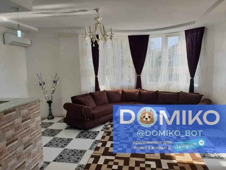 3 этаж, 200 кв/м — Батуми — 1,300 $