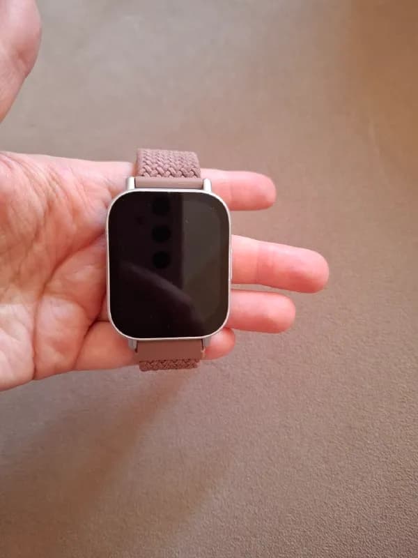 Xiaomi Redmi Watch 5 Active — бу, есть царапины на дисплее, но это не влият на функционал. Ремешок л — Батуми — 3 ₾