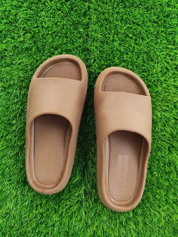 Bershka Размер 36/37 (по стельке 24 см) — Батуми — 10 ₾