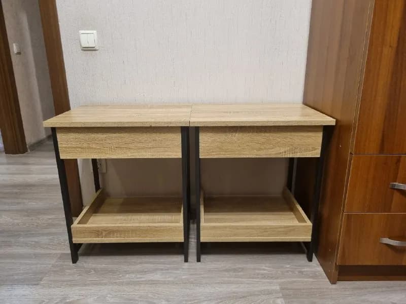 Продаю две прикроватные тумбочки, в отличном состоянии) — Тбилиси — 80 ₾