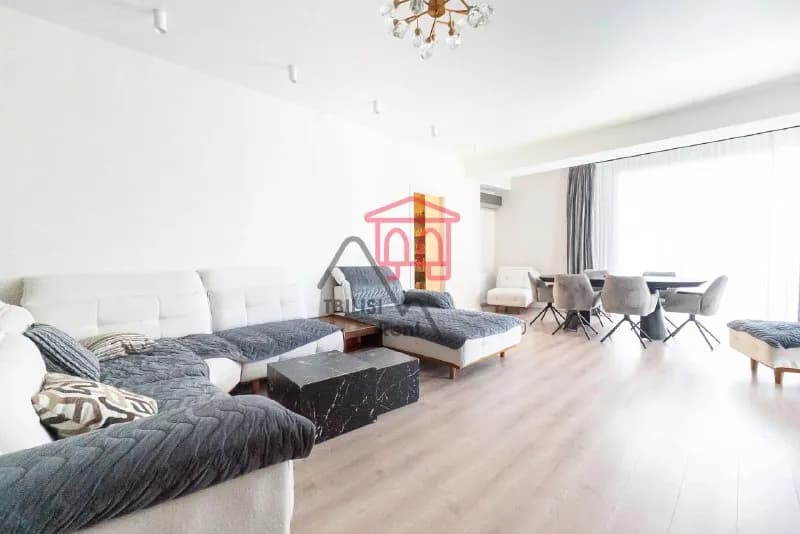 5-ти комнатная квартира в центре района Сабуртало! — Тбилиси — 1 700 $