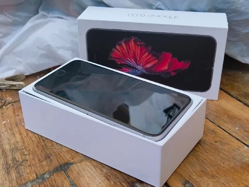 iPhone 6s Plus 32GB под ремонт в отличном внешнем состоянии. — Тбилиси — 110 ₾