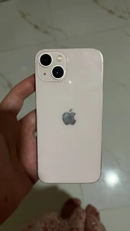 iPhone 13 128 гб в нормальном состоянии за 750 лари. — Тбилиси — 750 ₾