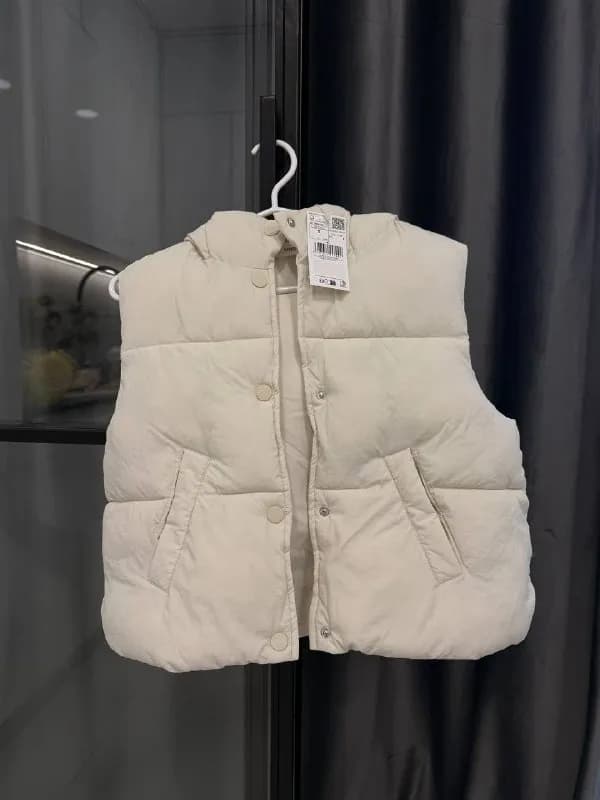 Жилет Mango — Батуми — 45 ₾