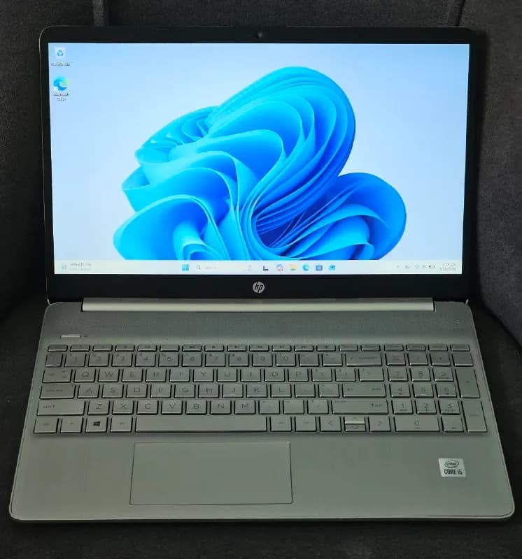 HP 15.6» Touchscreen Laptop 15-DY1043DX/ 10th Gen Intel Quard-Core i5 1035G1 up to 3.6GHz/ 8GB DDR4 — Батуми