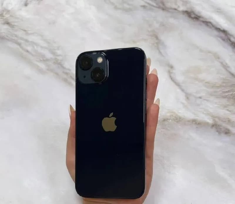 iPhone 13 (128 gb) — Батуми — 650 ₾