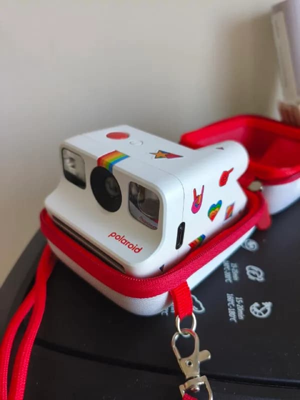 Polaroid go с кейсом — Батуми — 49 ₾