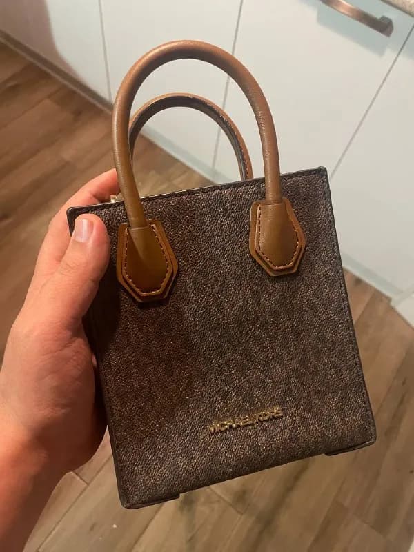 Michael Kors mini tote — 100 lari — Тбилиси — 100 ₾