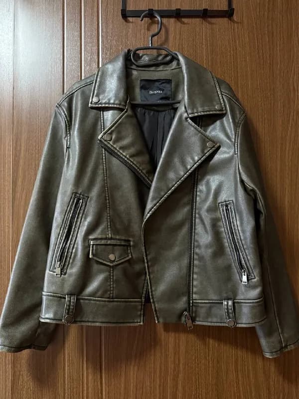 Bershka — Тбилиси — 60 ₾