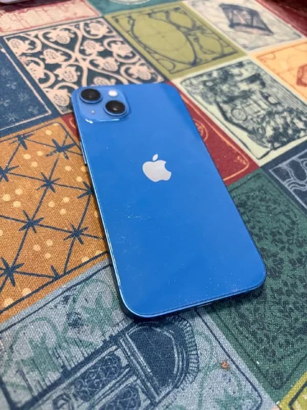 Iphone 13, 256 Гб, не вскрывался не ремонтировался, баттарея 86%. 500 лари. — Тбилиси — 500 ₾