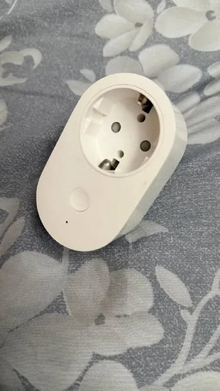Xiaomi Mi Smart Plug (Wi-Fi), модель ZNCZ05CM. Устройство работает напрямую через Wi-Fi (2.4 ГГц) и — Батуми — 30 ₾