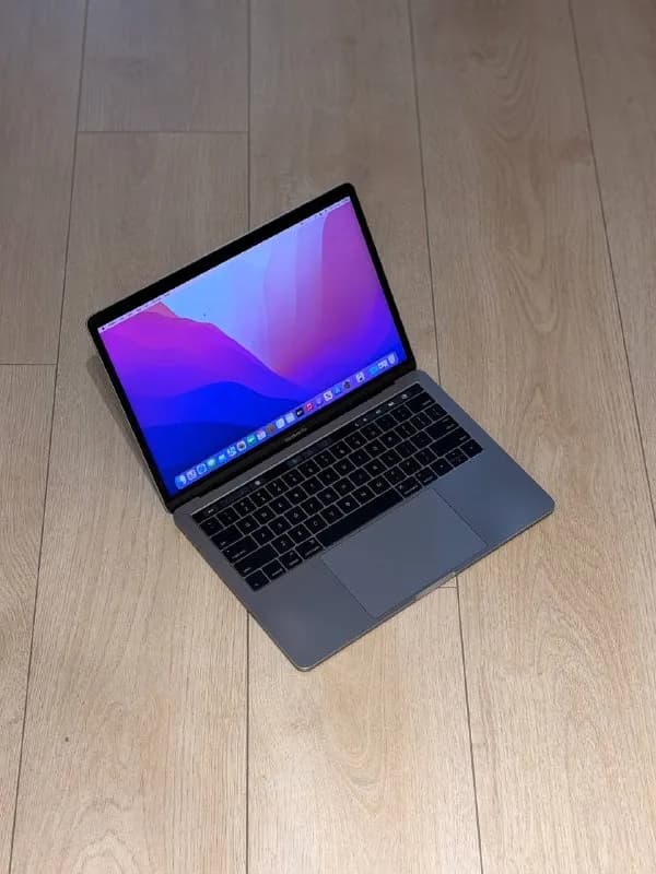 MacBook PRO 13″ Retina 2016 — Батуми — 465 ₾