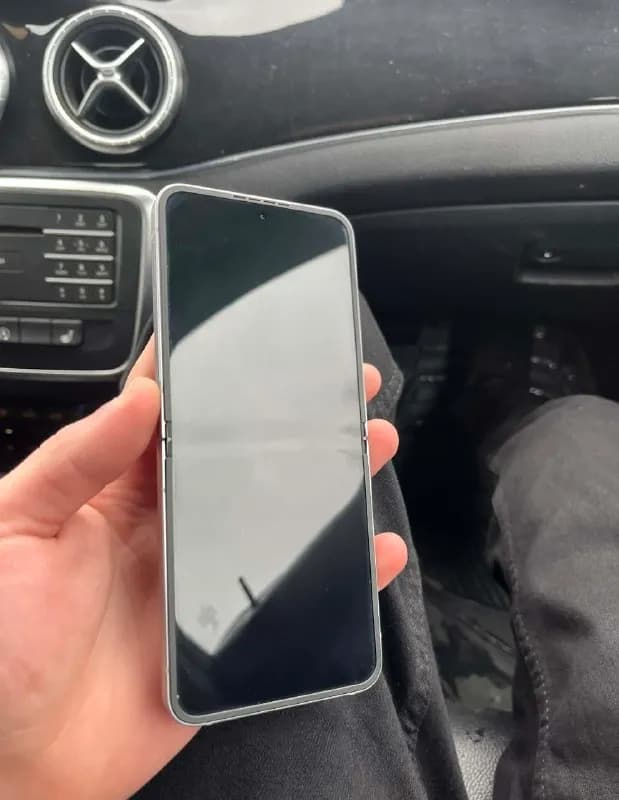 samsung z flip 6 — Батуми — 1 200 ₾
