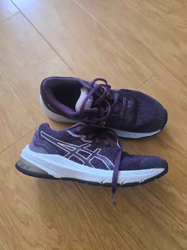Asics — Батуми — 60 ₾