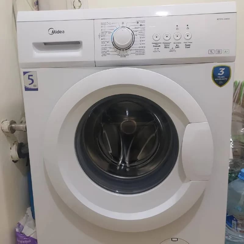 Midea MFE50-JU804. Идеальное состояние. Максимальная загрузка — 5 кг. — Батуми — 200 ₾