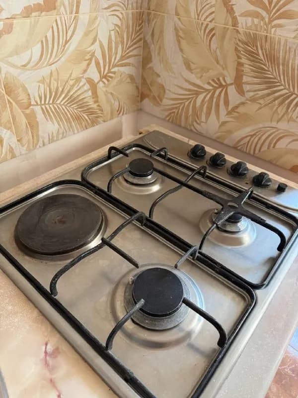 1. Варочная/газовая поверхность beko в хорошем состоянии — 150 лари — Тбилиси — 150 ₾