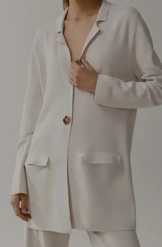 Massimo Dutti жакет и Esprit рубашка — Батуми — 100 ₾