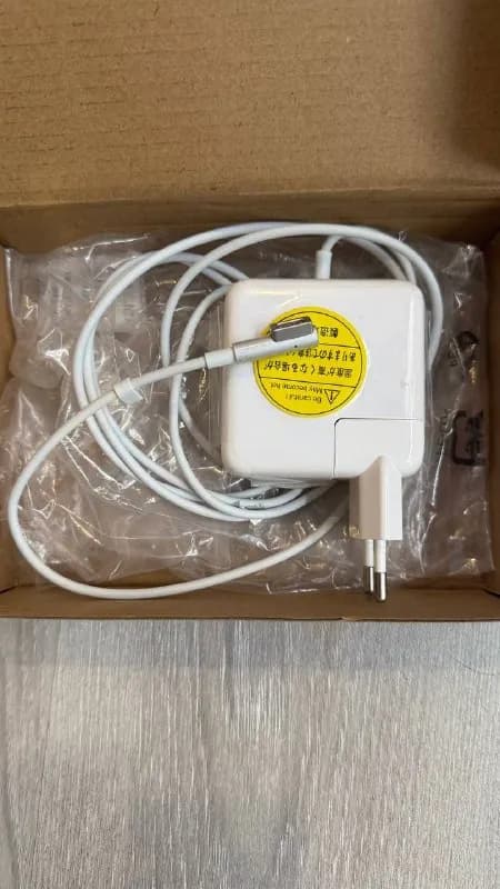 Magsafe для макбука MacBook, 45 вт. Неоригинал, Китай, 70 лари. — Батуми — 70 ₾