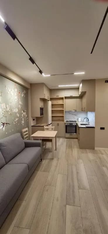 #сдам красивую квартиру с видом на Аллею Героев — Батуми — 800 $