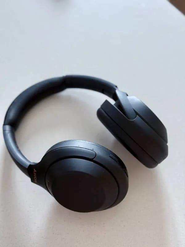 Sony WH-1000XM4 — Батуми — 500 ₾