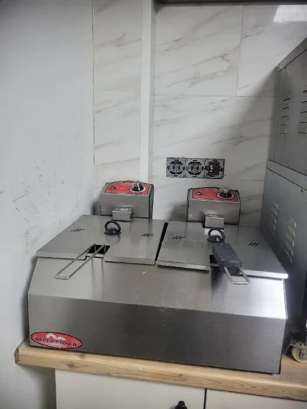 Süper Mikser. — Батуми — 500 ₾