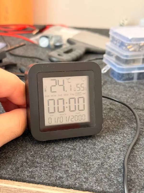 Smart IR Remote с датчиком температуры и влажности — Батуми — 15 ₾