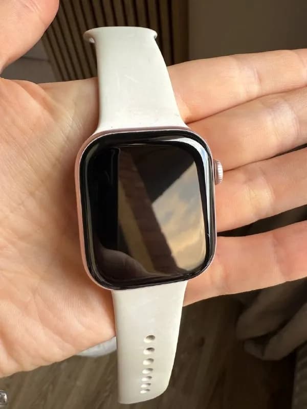 Apple Watch Series 11 GPS, 42 mm, Rose Gold — Батуми — 650 ₾