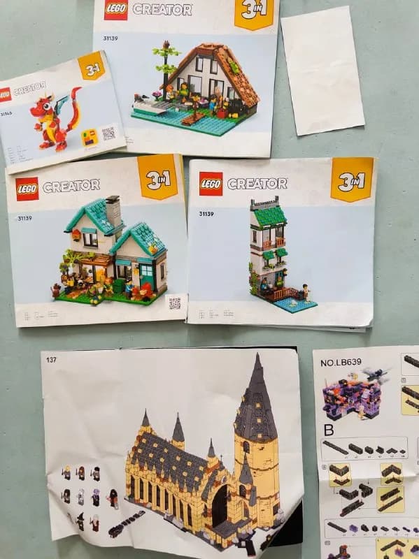 Lego тоже есть. Замок Хогвартс. Комплектация не полная. 50 лари — Батуми — 50 ₾