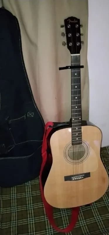 Fender — 300 лари — Батуми — 300 ₾