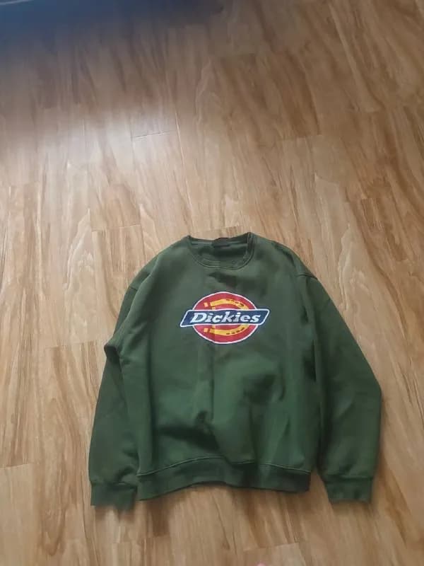dickies, стоимость 80-торг уместен, размер L — Батуми — 80 ₾