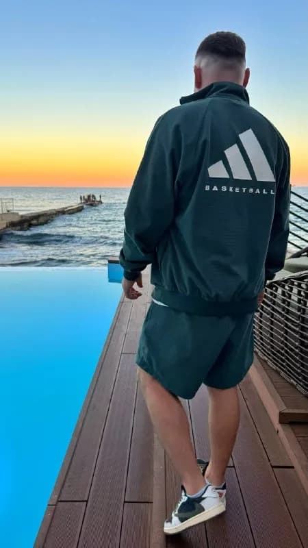 Adidas S-M (Баскетбольная коллекция) одевался раз 3 — Батуми — 3 250 ₾