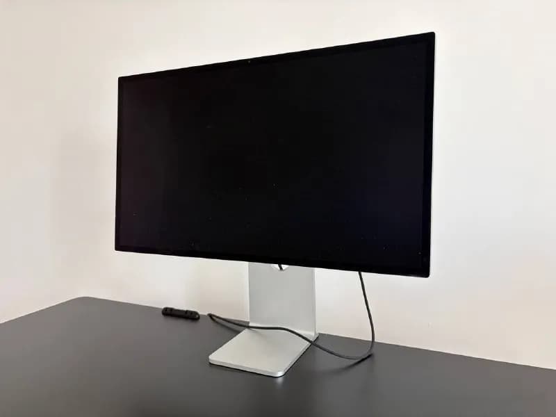 Apple Studio Display 5k 27’’ — Батуми — 2 200 ₾