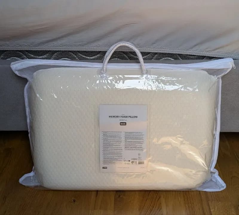 Memory form pillow / ортопедическая подушка, 25 лари, забирать в районе Вера, м. Руставели. — Тбилиси — 25 ₾
