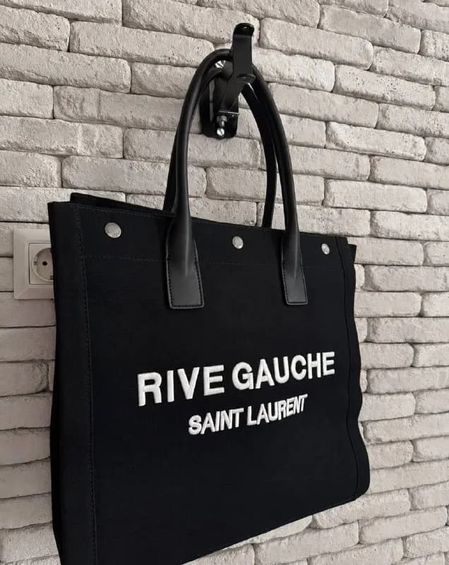 Saint Laurent Rive Gauche — Батуми — 70 ₾