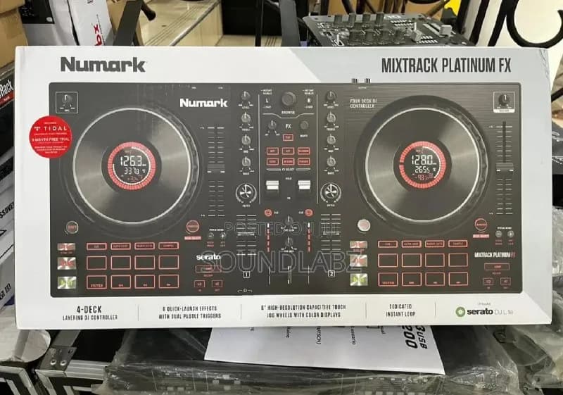 2 DJ контроллера новых в коробках. Купил с запасом, не пригодились — ни разу не открывал, всё запеча — Тбилиси — 650 ₾