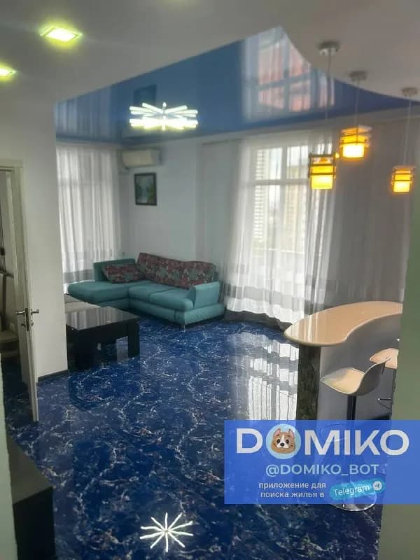 1+1, 13 этаж, 74 кв/м — Батуми — 650 $