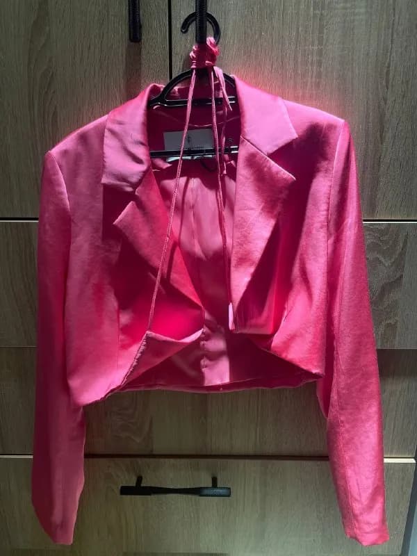 1. пиджак stradivarius XS-S 20 лари — Батуми — 20 ₾