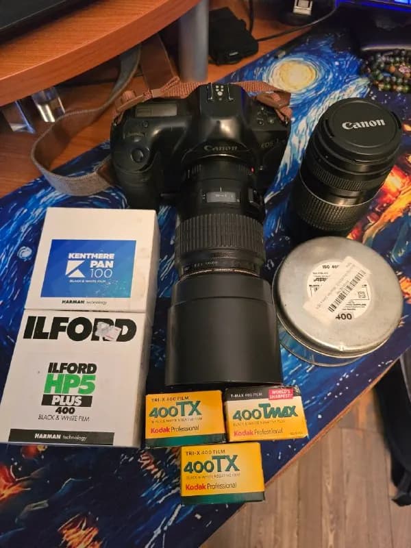 Canon EOS-1 — плёночная камера профессионального уровня, отличающаяся высокой надёжностью, скоростью — Батуми — 3 200 ₾